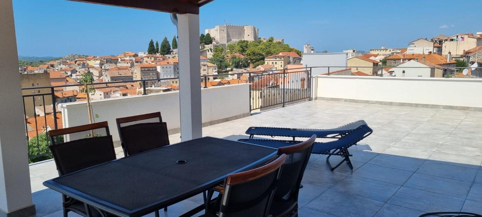 Apartman Bebe In Old Town- With Free Parking Šibenik Eksteriør billede